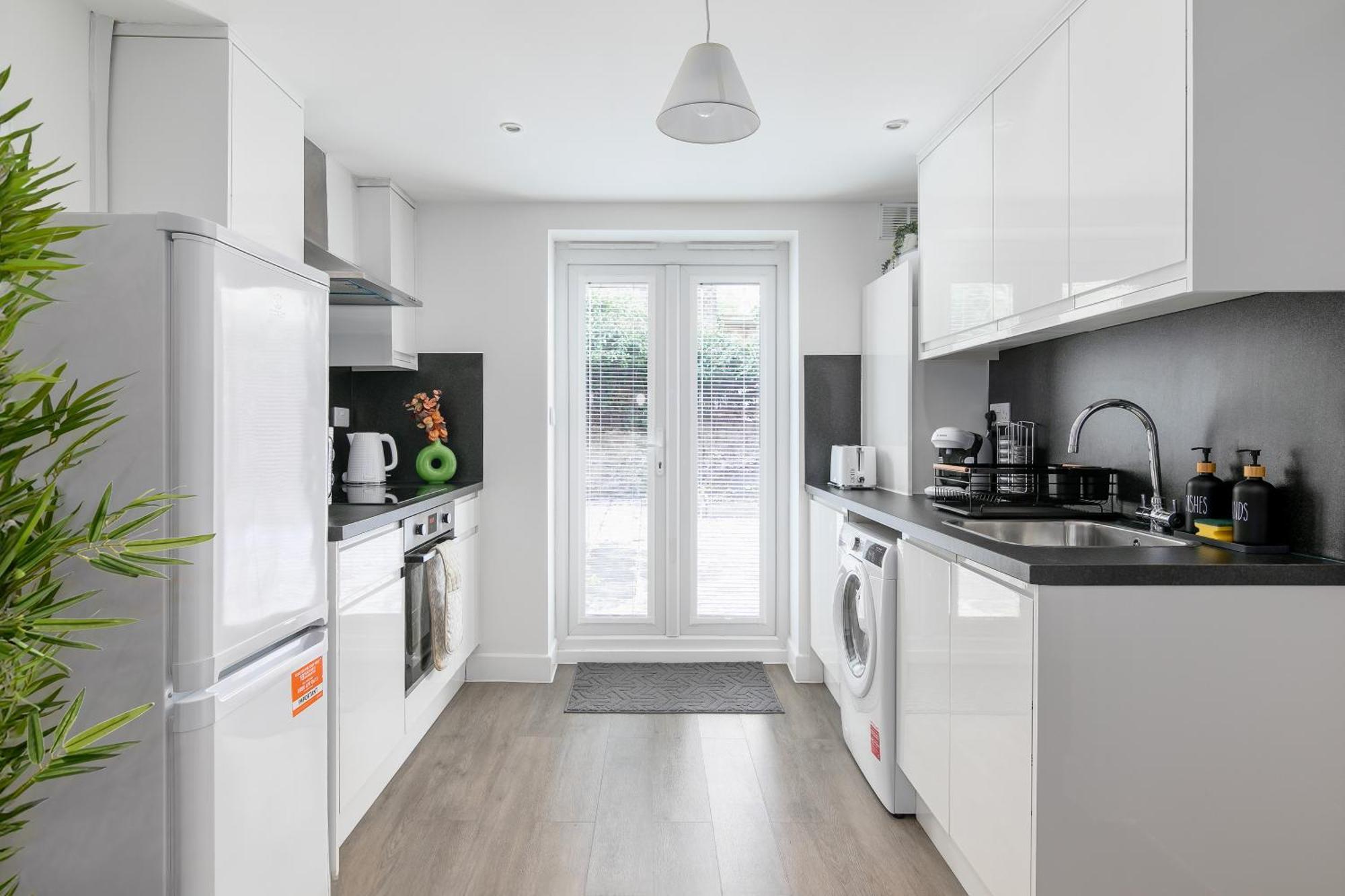 Flat In Queens Park ลอนดอน ภายนอก รูปภาพ