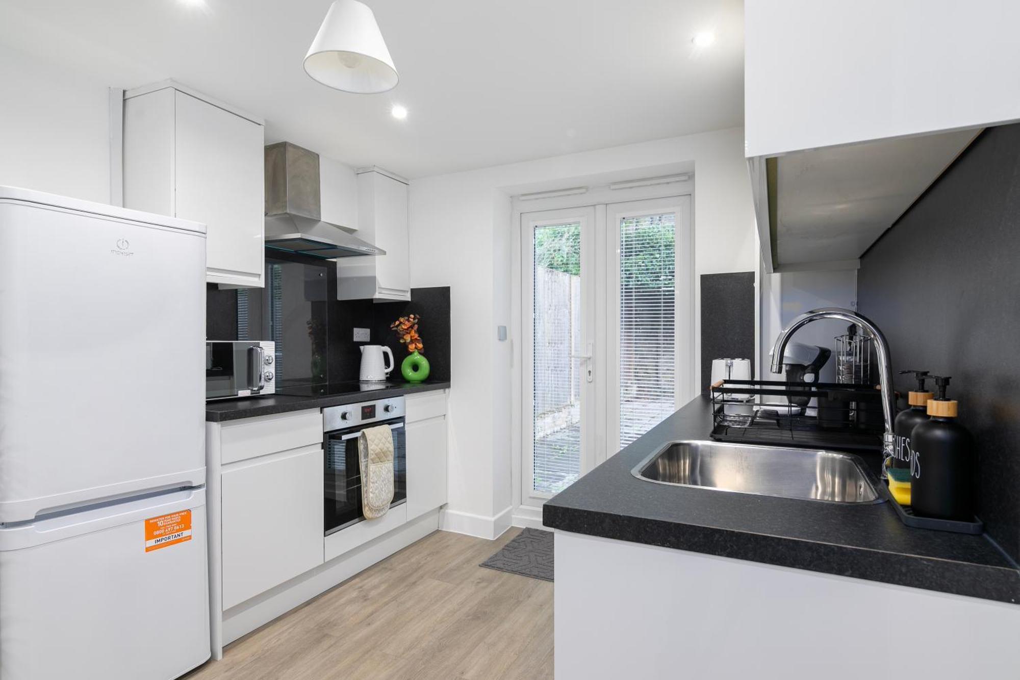 Flat In Queens Park ลอนดอน ภายนอก รูปภาพ